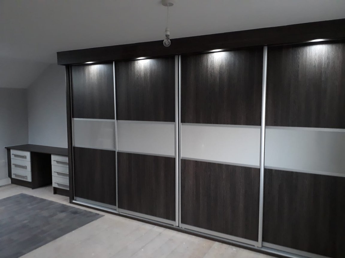 Mali Wenge and light Grey Gloss with integral downlights