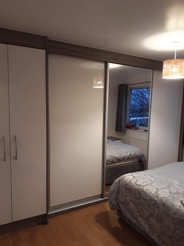 Light Grey Gloss with mirror and Driftwood frame