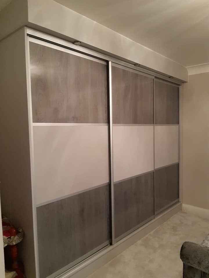 Hacienda white and painted oak dark grey