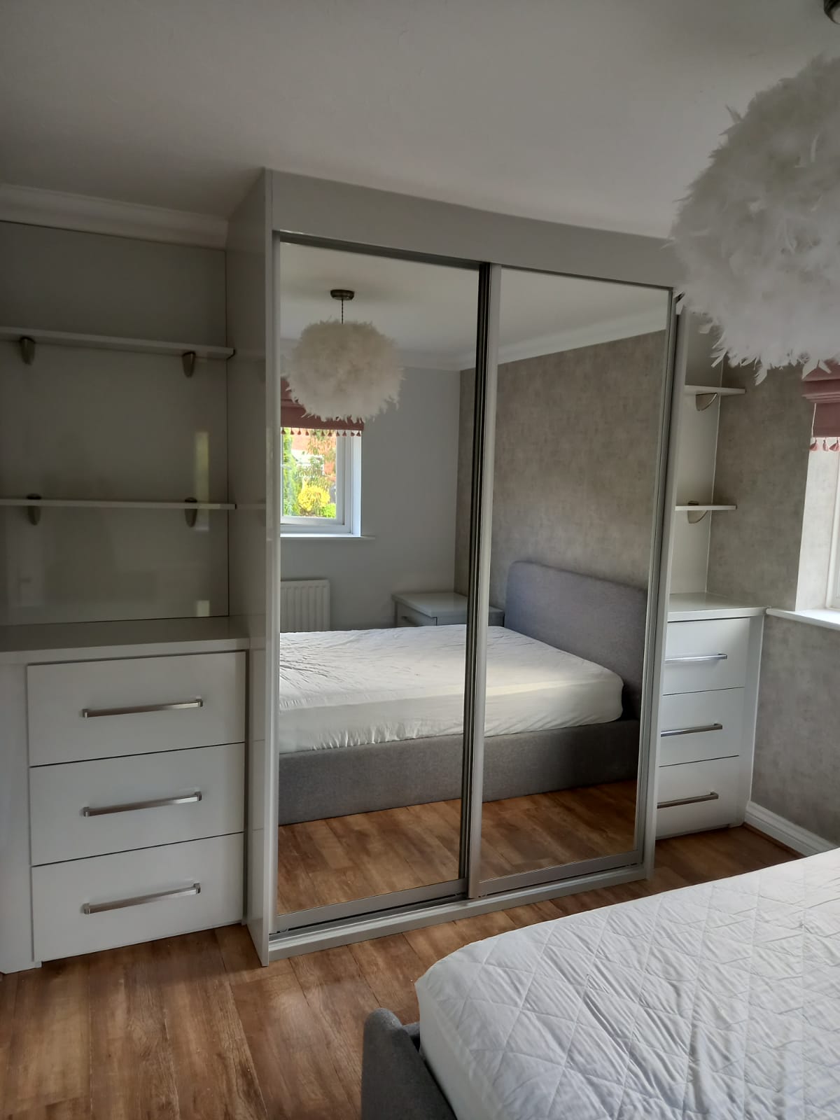 Hacienda white and painted oak dark grey