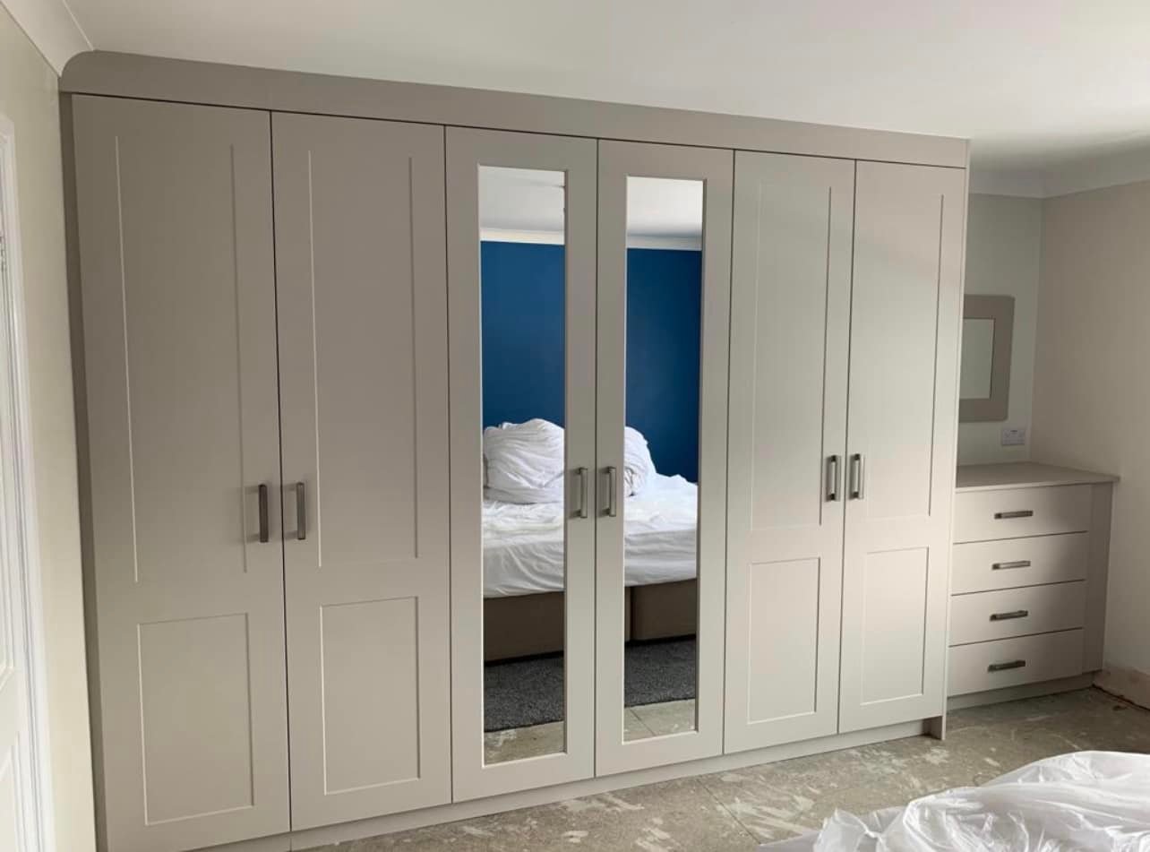 Mali Wenge and light Grey Gloss with integral downlights